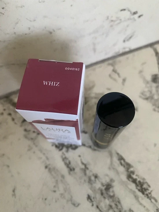 Laura Geller Smart Pout Transfer-Proof Lipstick — whiz - Picture 3 of 3